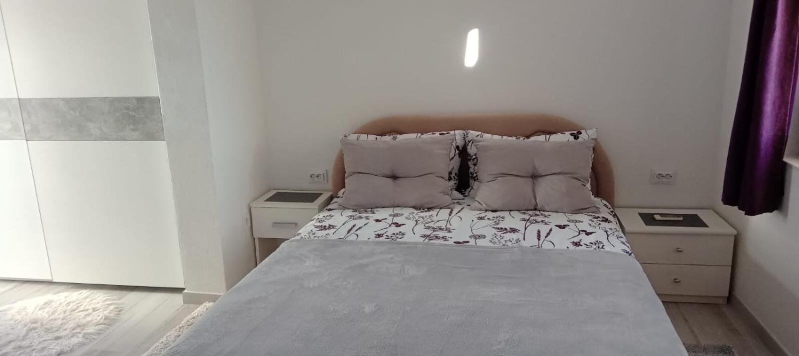 Apartment Biskupovic Dugi Rat Exterior foto